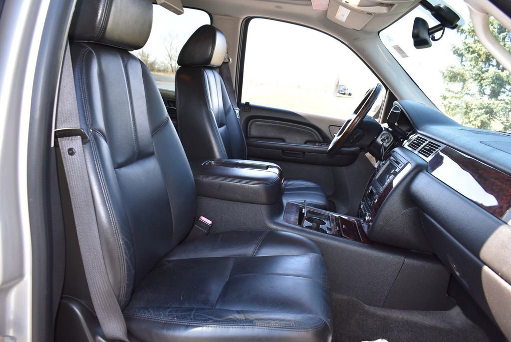 Used 2008 GMC Yukon Denali image 35