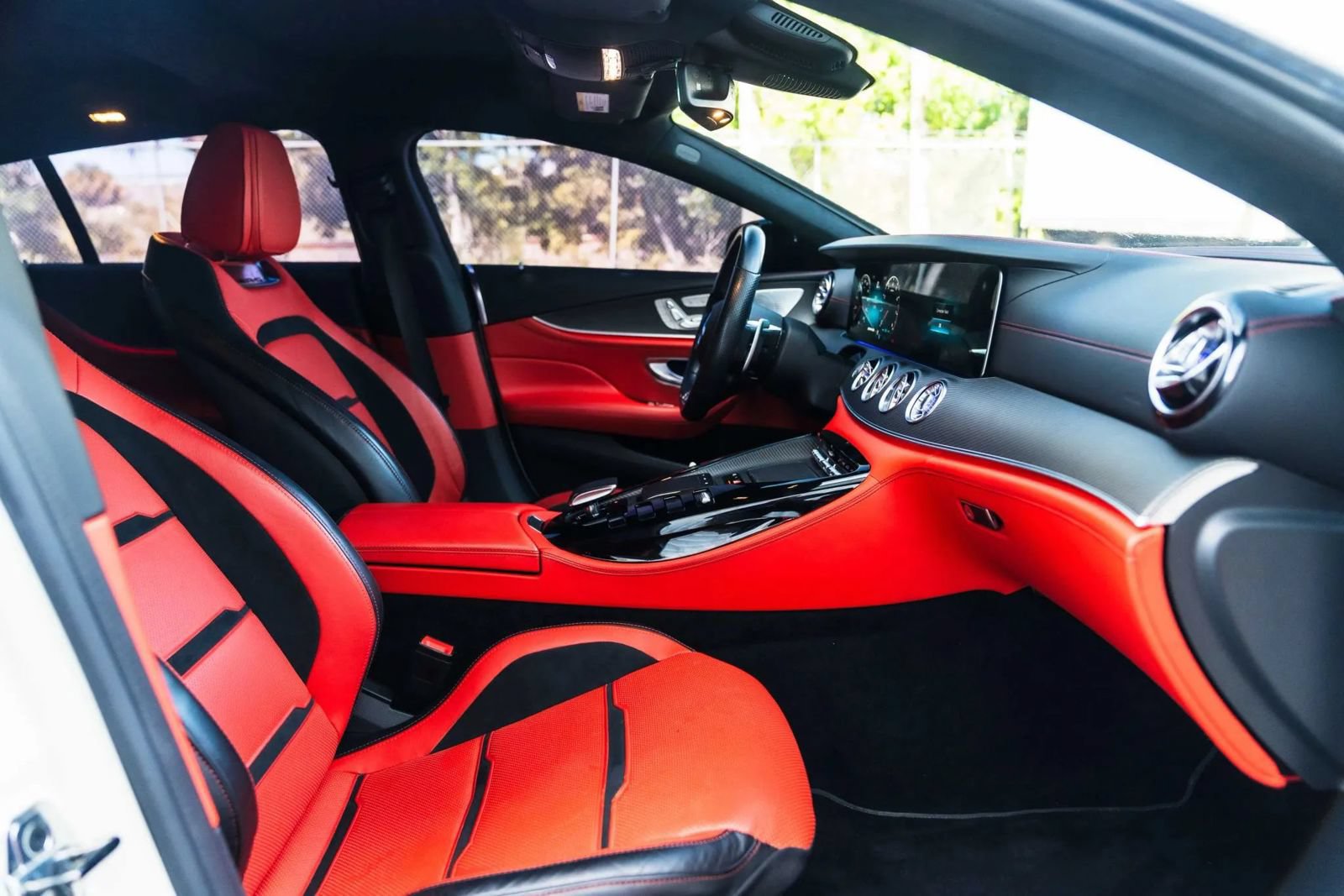 Used 2022 Mercedes-Benz AMG GT 43 image 33