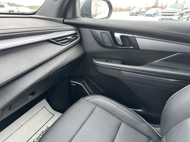 Used 2025 Buick Enclave Preferred image 46