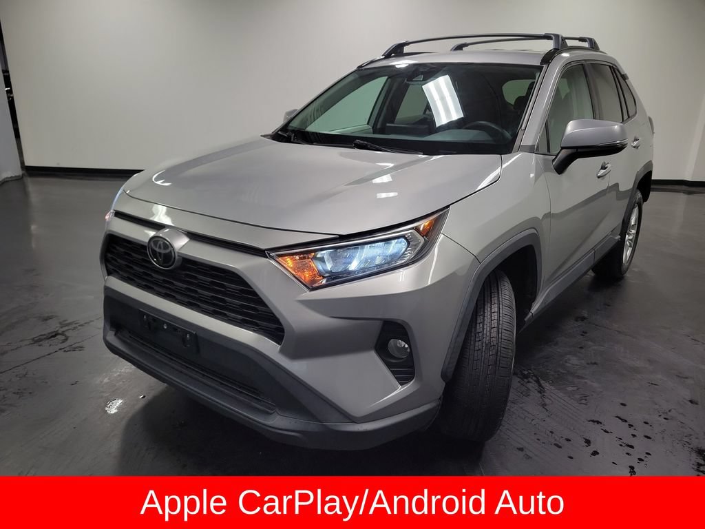 Used 2020 Toyota RAV4 XLE FWD image 4