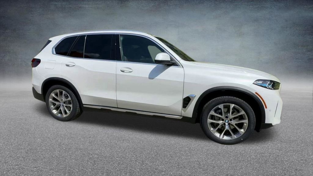 Used 2024 BMW X5 xDrive40i w/ Premium Package image 31