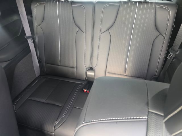 Used 2026 Cadillac Vistiq Sport AWD/4WD image 12