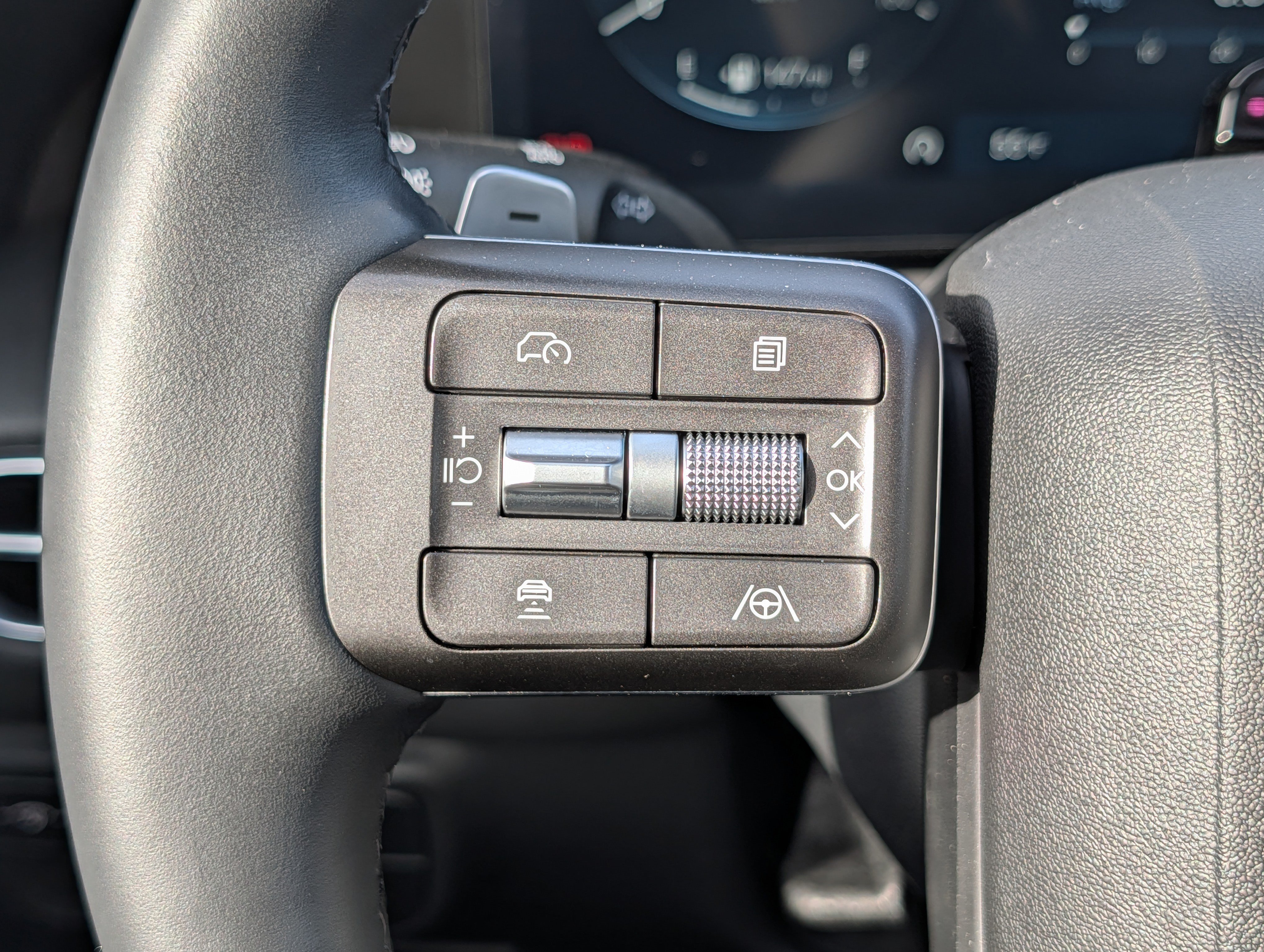 Certified 2026 Hyundai Palisade Limited AWD/4WD image 31