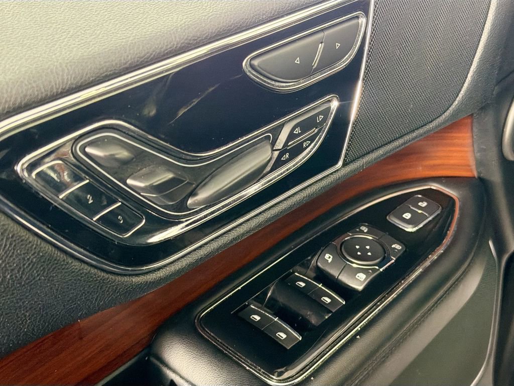Used 2020 Lincoln Navigator Reserve w/ Equipment Group 208A image 18