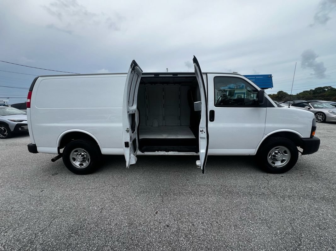 Used 2021 Chevrolet Express 2500 Extended w/ Driver Convenience Package RWD image 8