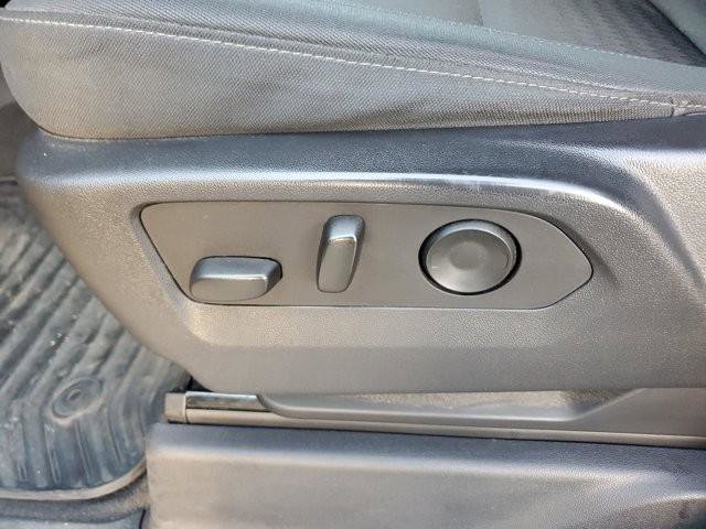 Used 2023 Chevrolet Silverado 1500 Custom image 22