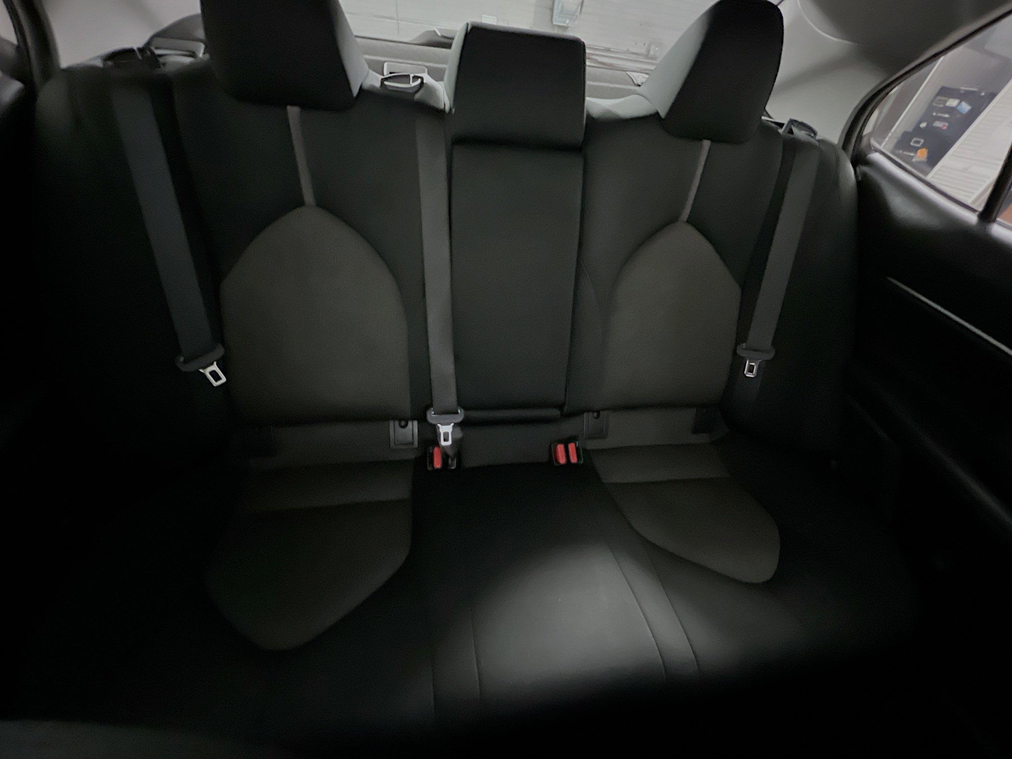 Used 2022 Toyota Camry LE image 32