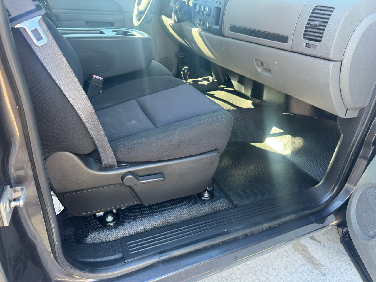 Used 2011 Chevrolet Silverado 1500 W/T w/ LS Package image 15