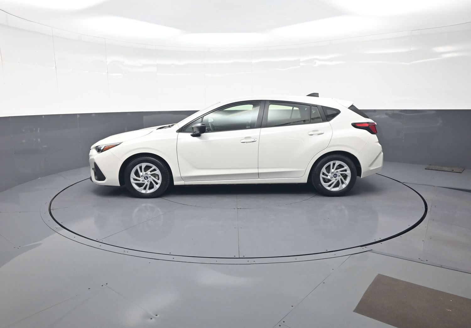 Used 2024 Subaru Impreza 2.0i AWD/4WD image 6