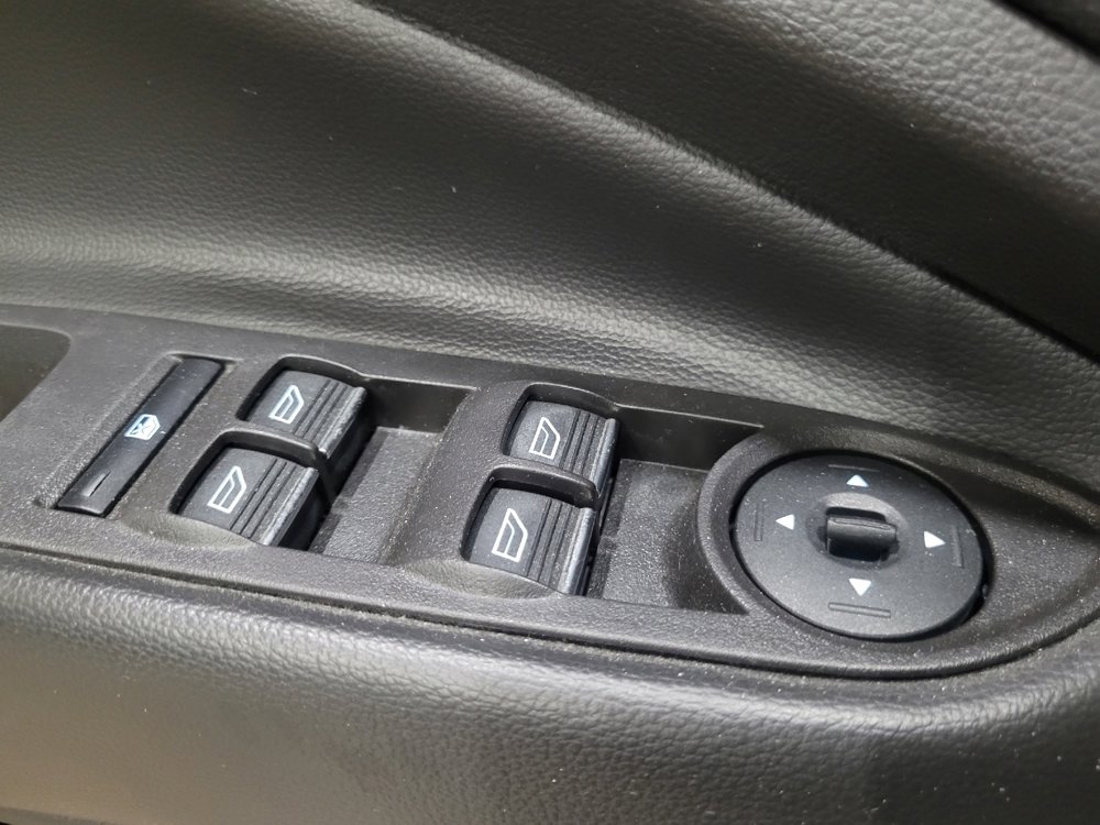Used 2019 Ford Escape Titanium FWD image 27
