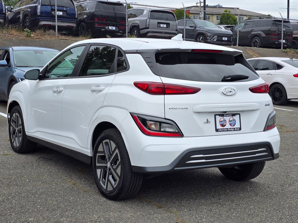 Used 2023 Hyundai Kona SE FWD image 5