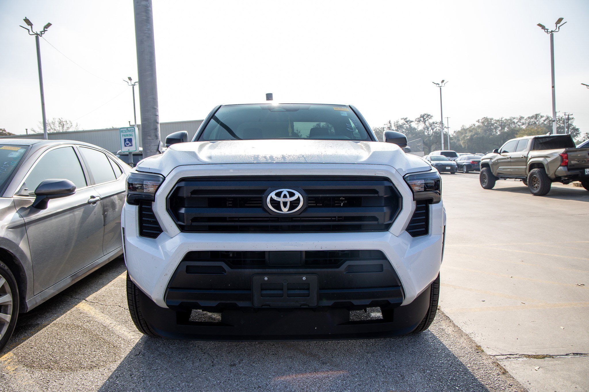 Used 2025 Toyota Tacoma SR image 4