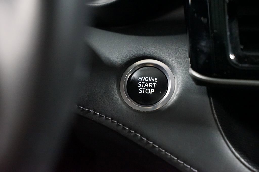 Certified 2024 Toyota Highlander XLE image 21