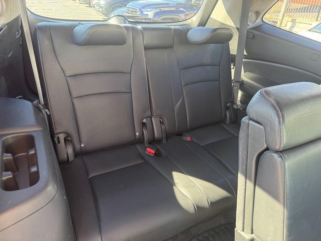 Used 2016 Honda Pilot Touring image 14