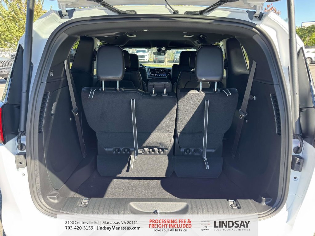 New 2027 Chrysler Pacifica LX FWD image 15
