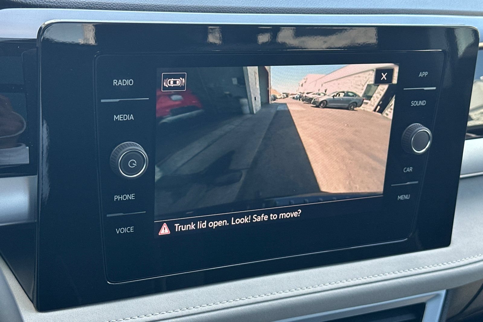 New 2026 Volkswagen Taos SE FWD image 17