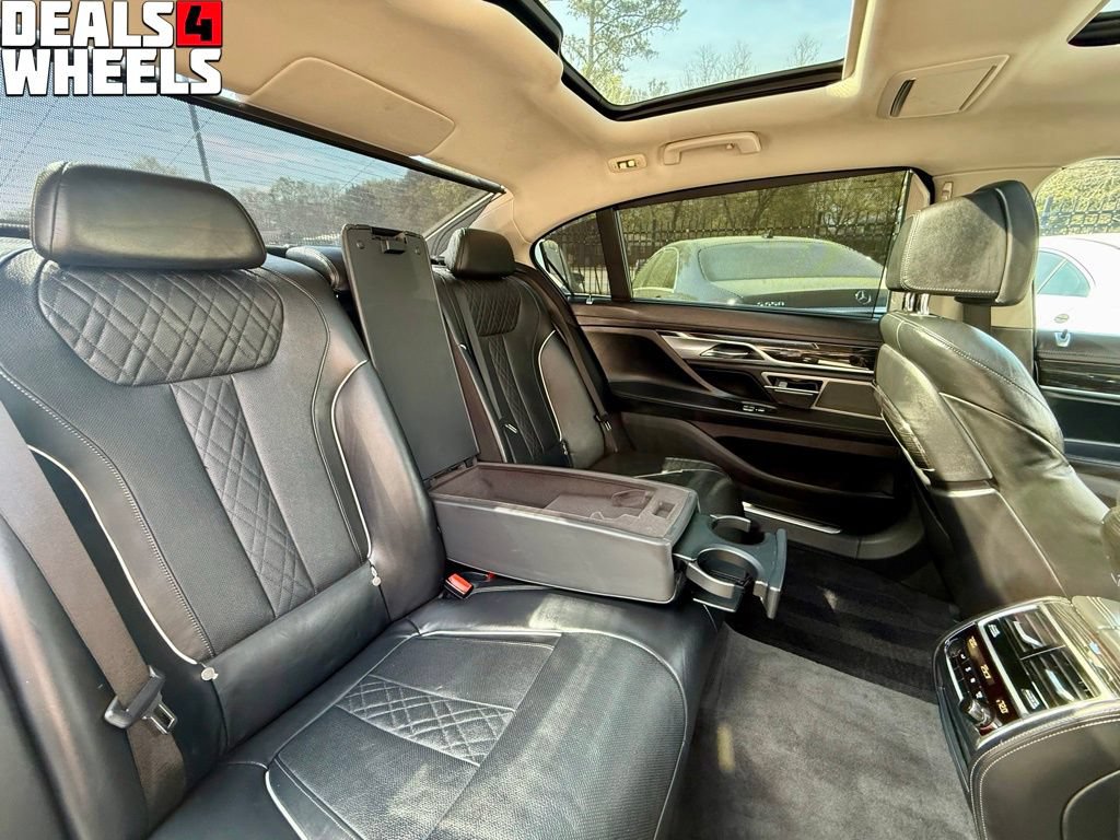 Used 2017 BMW 740i RWD image 37