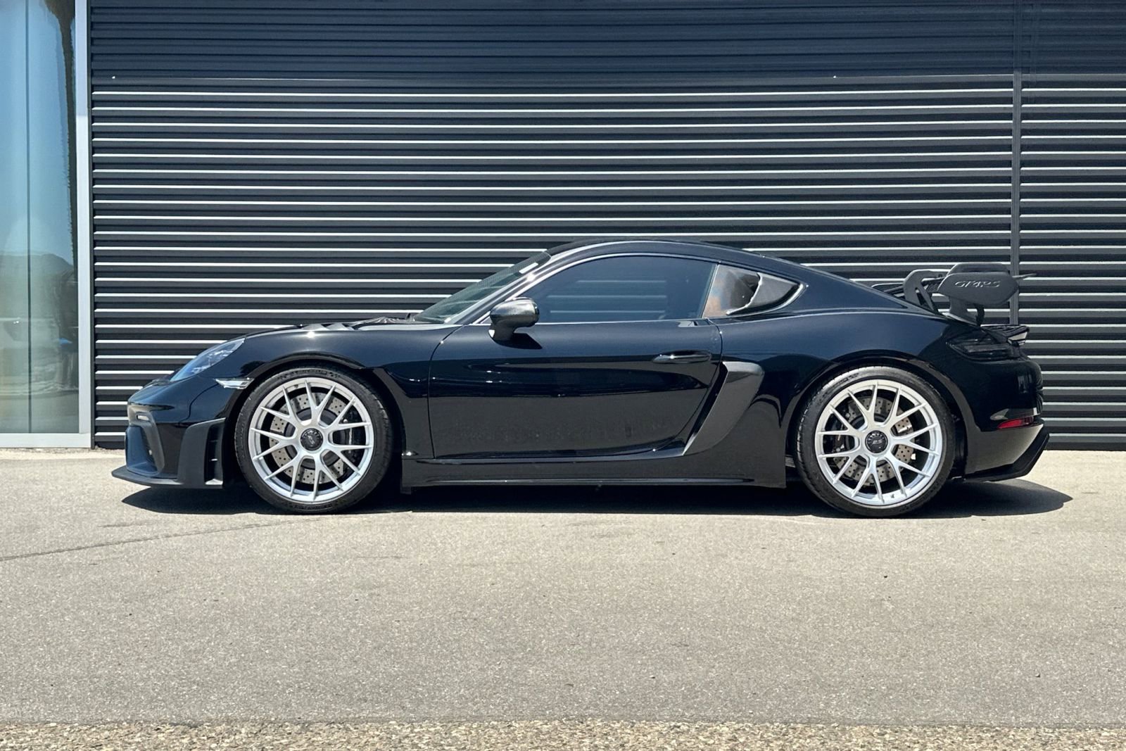 Used 2023 Porsche 718 Cayman GT4 RS RWD image 2