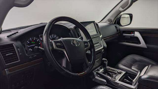 Used 2017 Toyota Land Cruiser AWD/4WD image 22