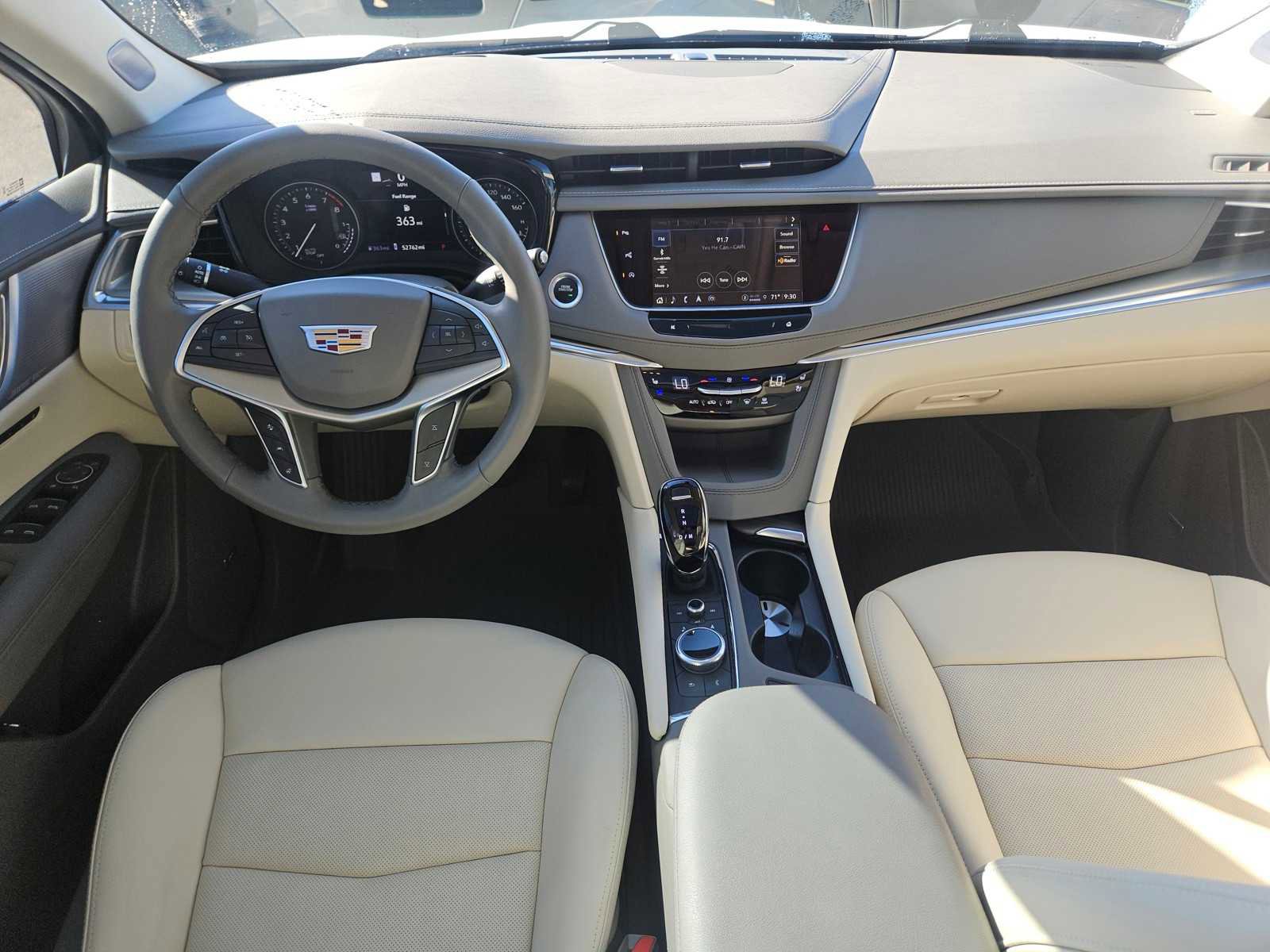 Used 2024 Cadillac XT5 Premium Luxury w/ Technology Package image 25