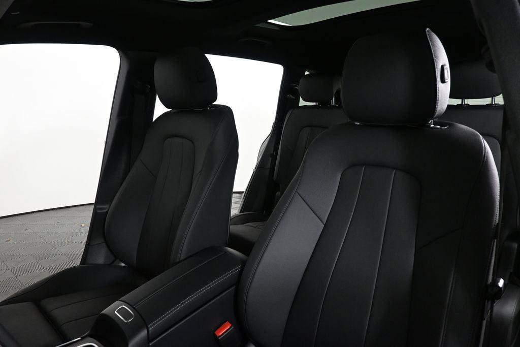 New 2026 Mercedes-Benz GLB 250 image 6