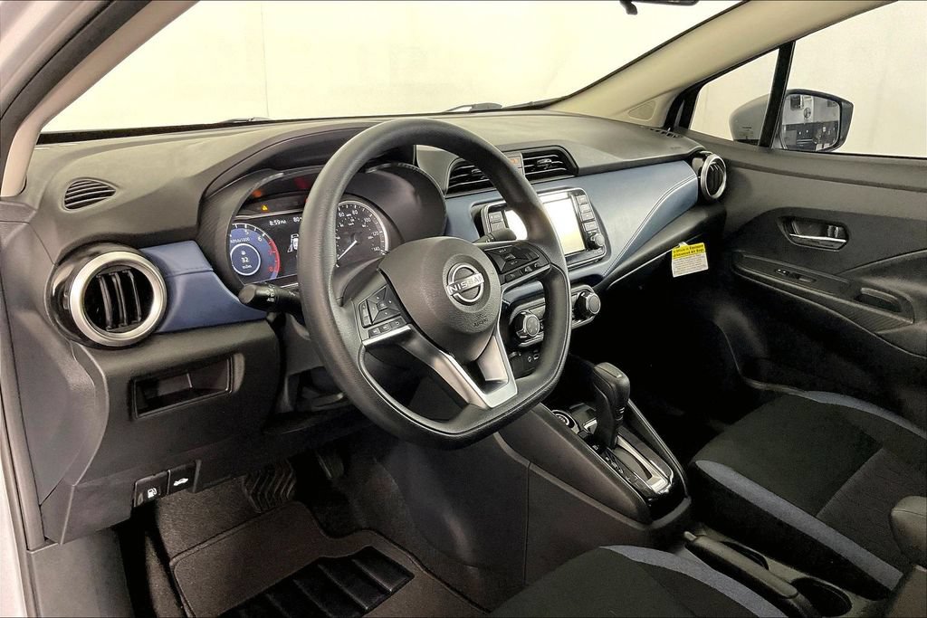 Used 2025 Nissan Versa SV w/ Trunk Package FWD image 15