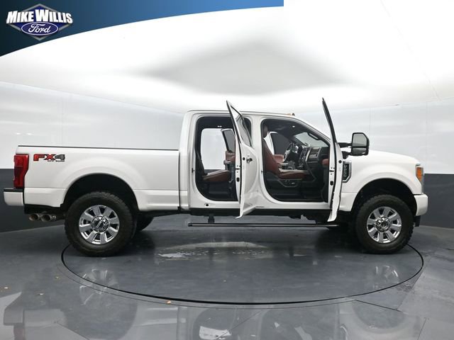 Used 2019 Ford F250 Platinum w/ Platinum Ultimate Package AWD/4WD image 27