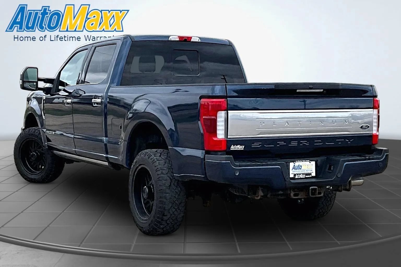 Used 2019 Ford F250 Platinum w/ Platinum Ultimate Package AWD/4WD image 4