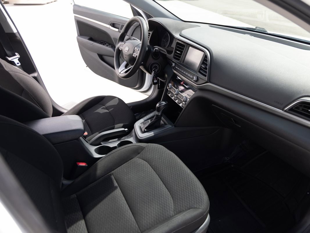 Used 2020 Hyundai Elantra SEL w/ Cargo Package (C1) FWD image 14