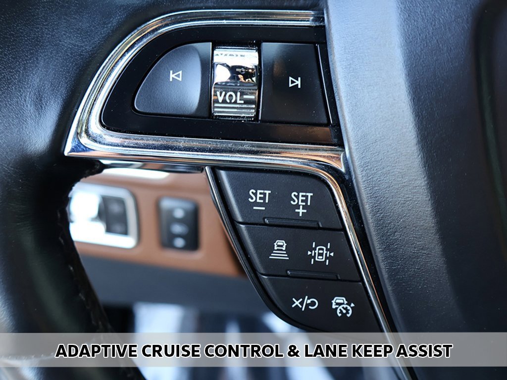 Used 2022 Lincoln Navigator Reserve image 6