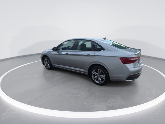 Used 2024 Volkswagen Jetta SE FWD image 6