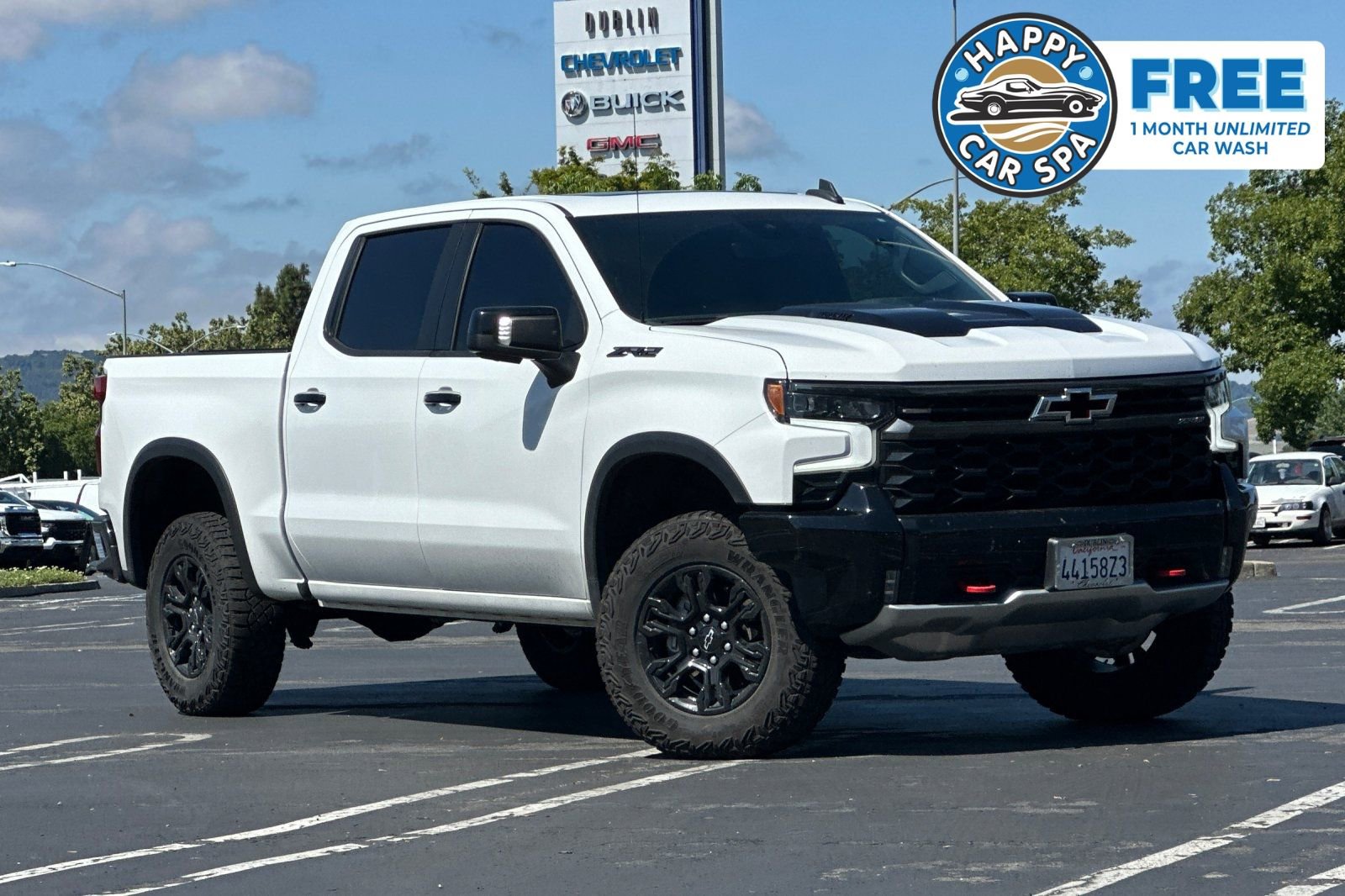 Used 2024 Chevrolet Silverado 1500 ZR2 w/ Technology Package AWD/4WD image 1