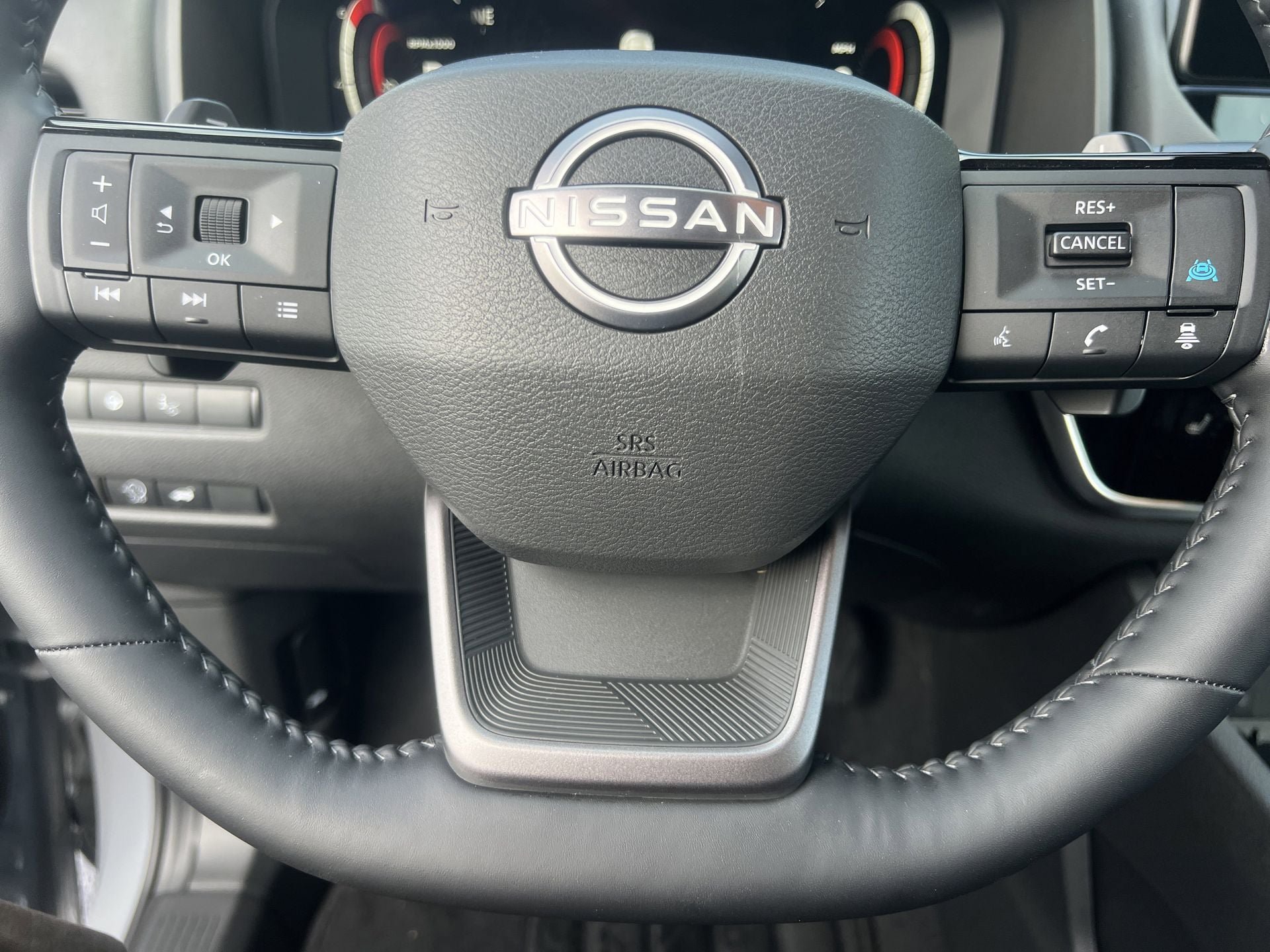Certified 2025 Nissan Rogue SL w/ SL Premium Package FWD image 9