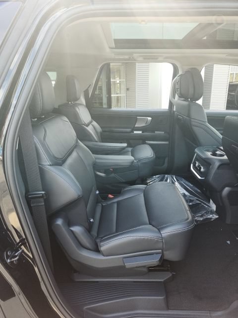 New 2027 Ford Expedition Max Platinum AWD/4WD image 18