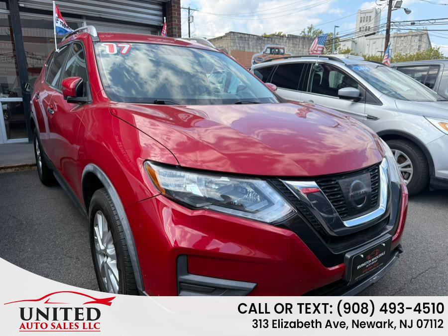 Used 2017 Nissan Rogue SV w/ SV Premium Package