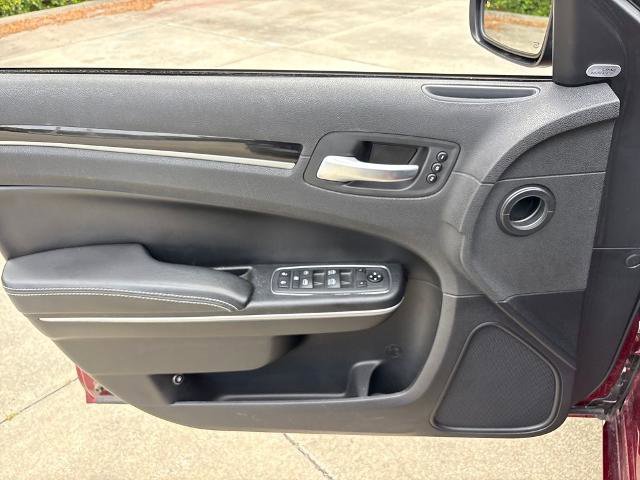 Used 2020 Chrysler 300 S w/ Safetytec Plus Group image 15