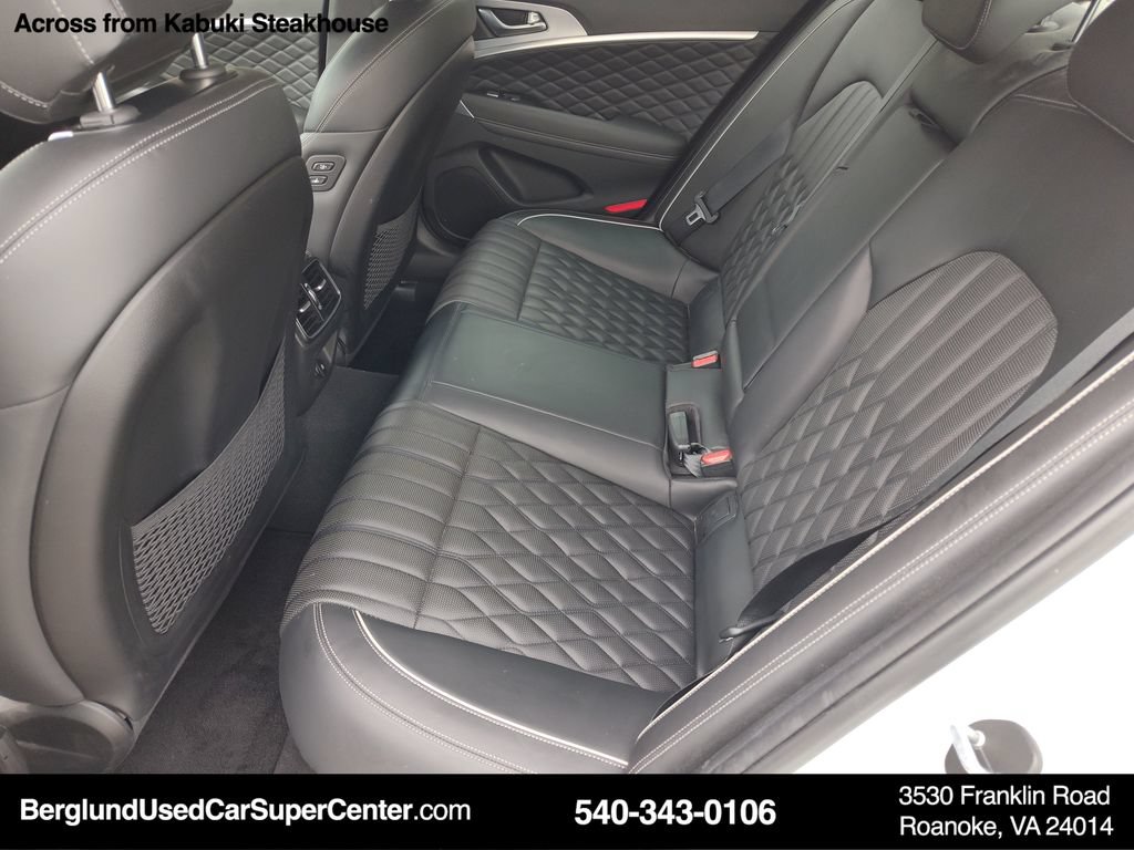 Used 2021 Genesis G70 2.0T w/ Prestige Package AWD/4WD image 12