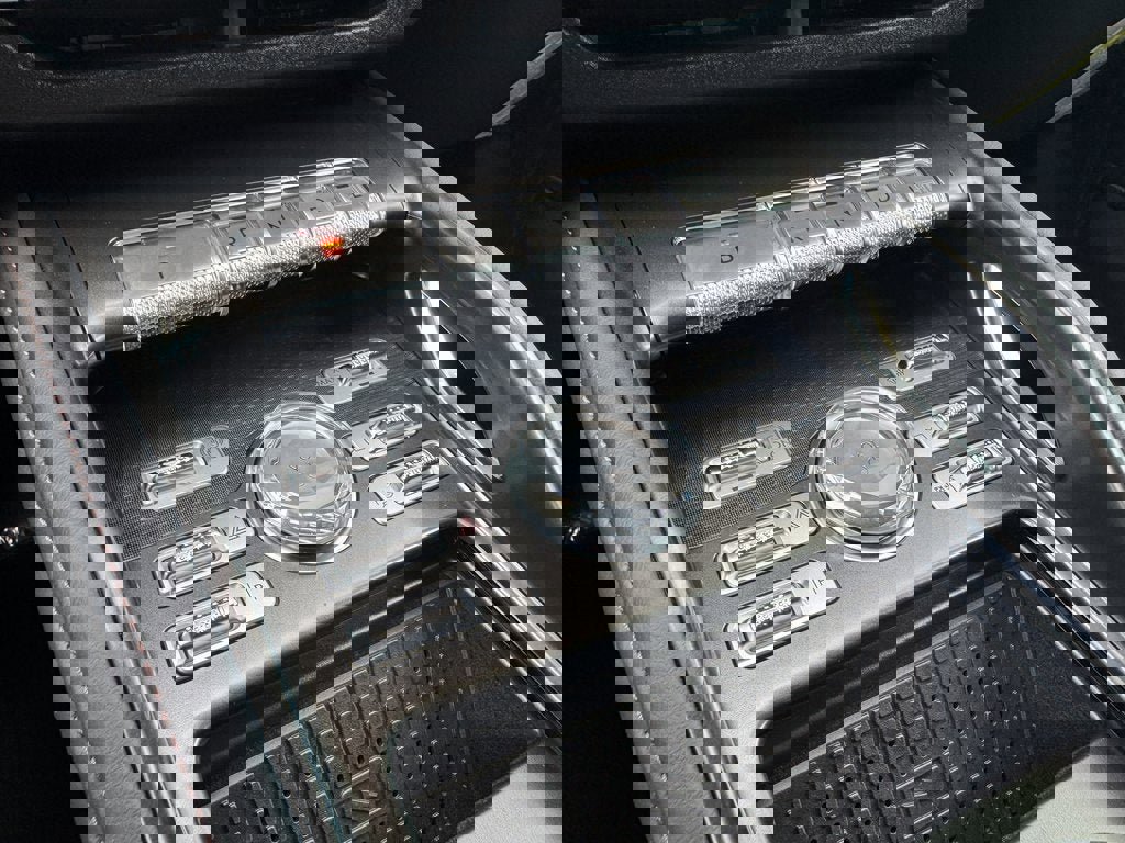 New 2025 Lincoln Nautilus Premier w/ Equipment Group 102A image 33