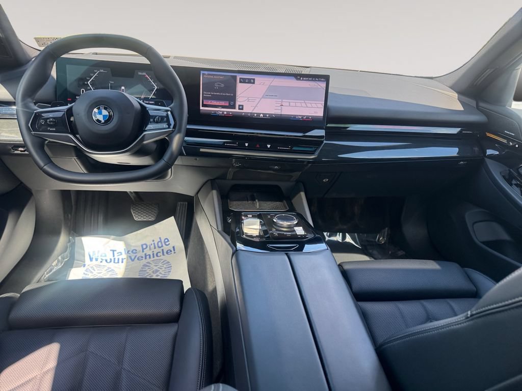 Used 2026 BMW 530i xDrive AWD/4WD image 10