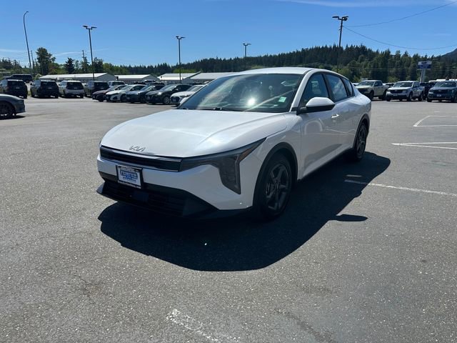 Used 2025 Kia K4 FWD image 6