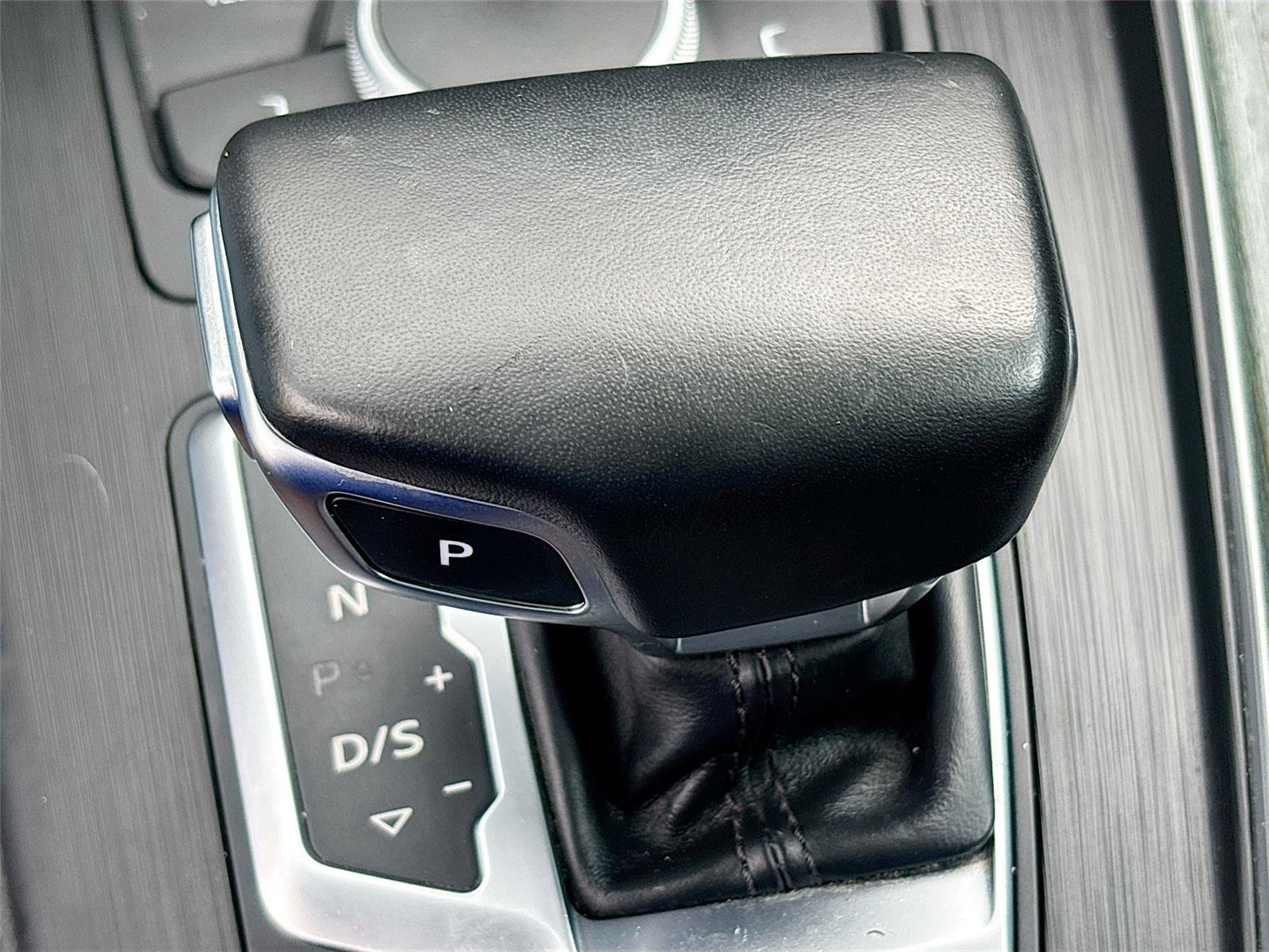 Used 2018 Audi A4 2.0T Ultra Premium w/ Convenience Package image 18