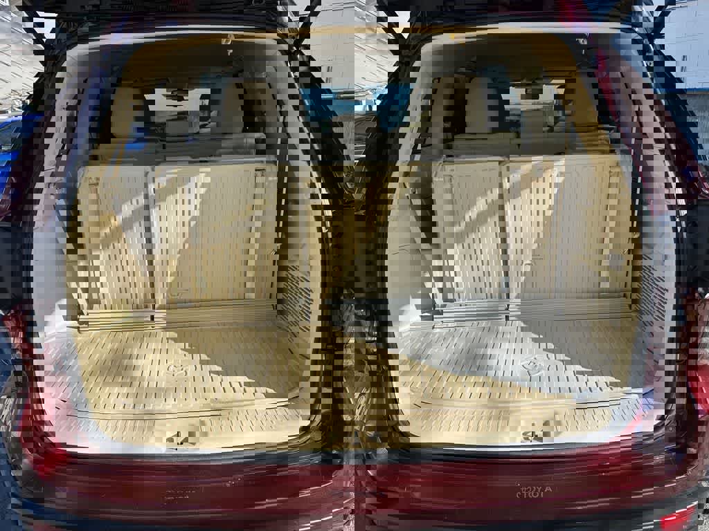 Used 2016 Toyota Highlander XLE image 22