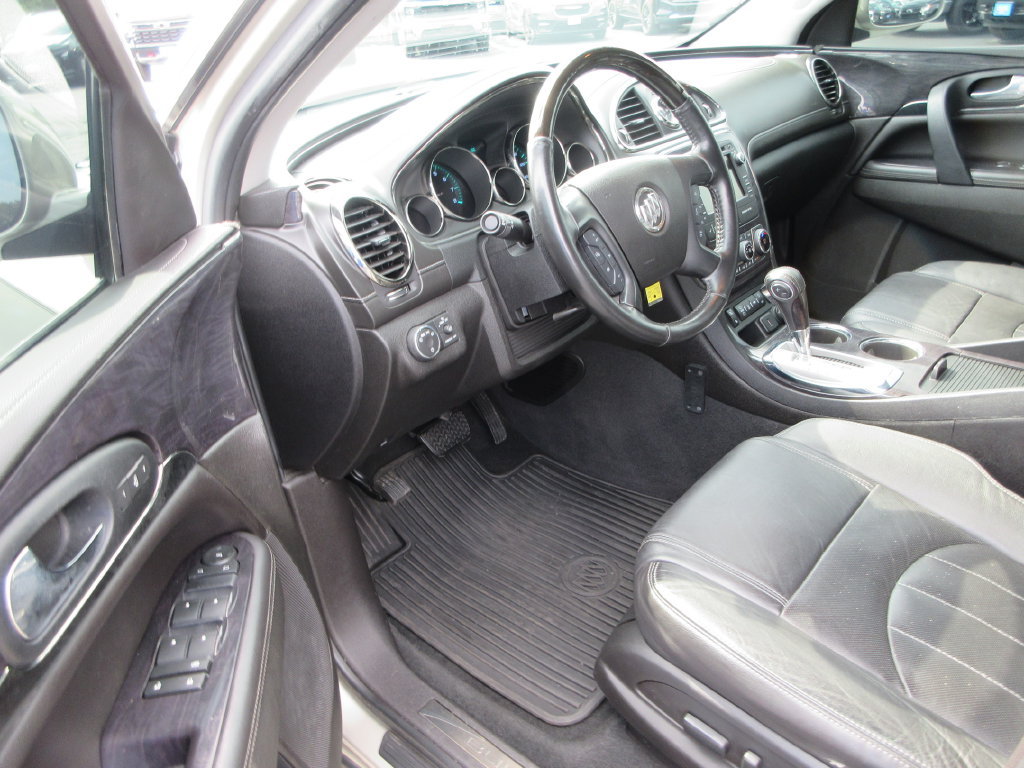Used 2017 Buick Enclave Leather w/ Trailering Package FWD image 12