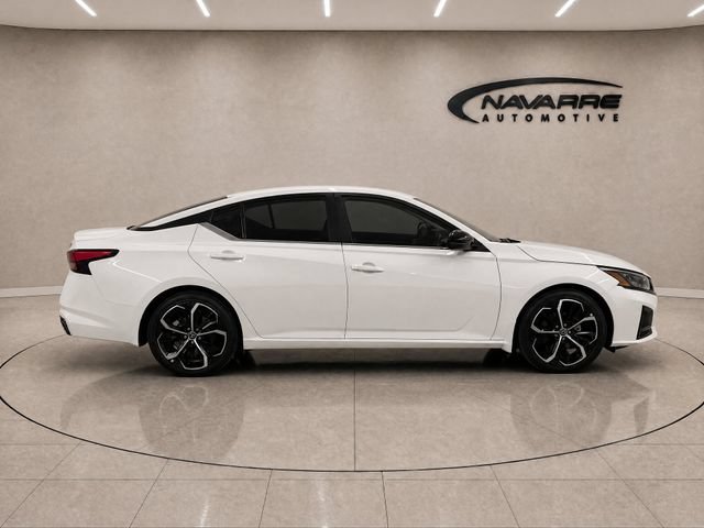 Used 2024 Nissan Altima 2.5 SR FWD image 10