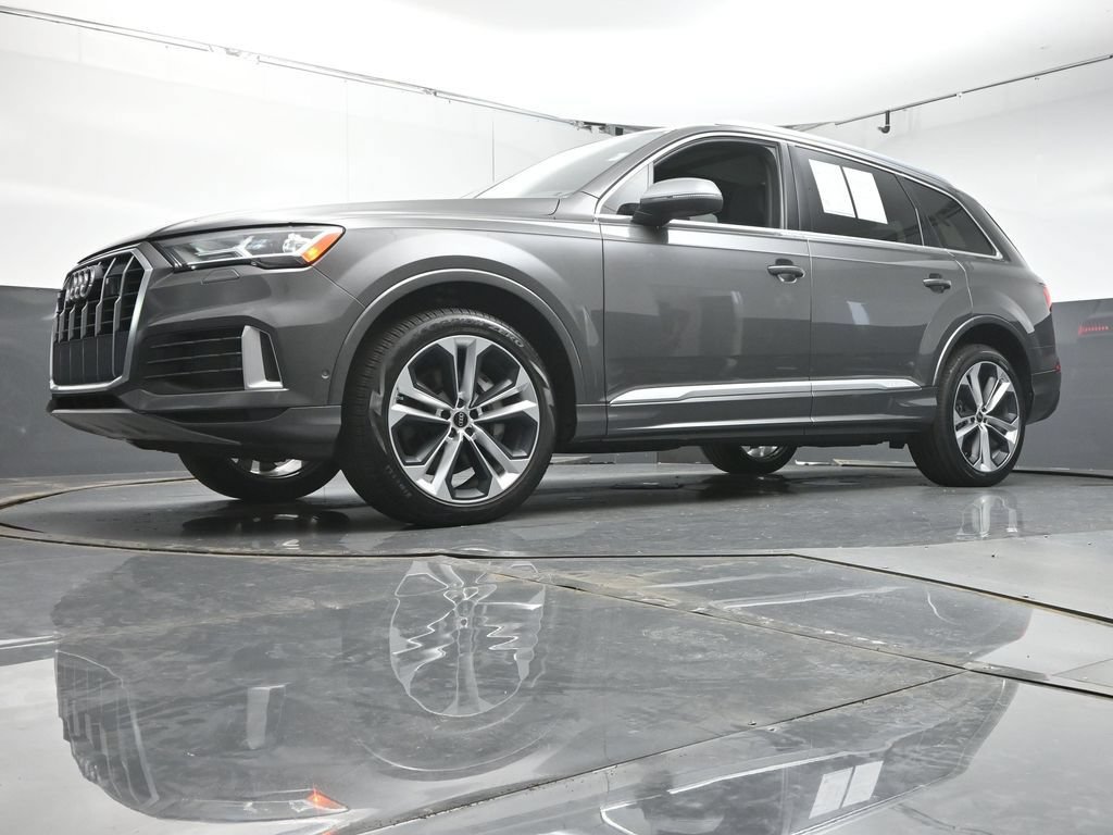 Used 2022 Audi Q7 3.0T Premium Plus w/ Premium Plus Package AWD/4WD image 36