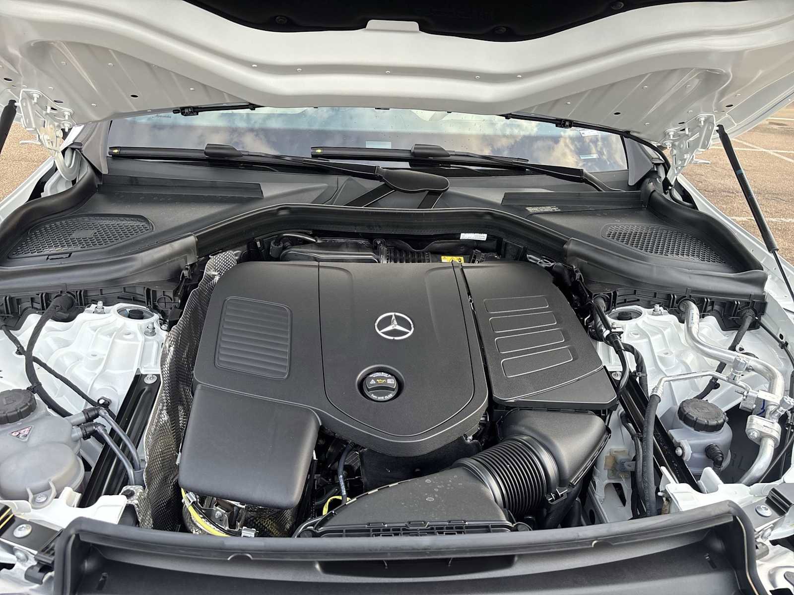New 2026 Mercedes-Benz GLC 300 image 13