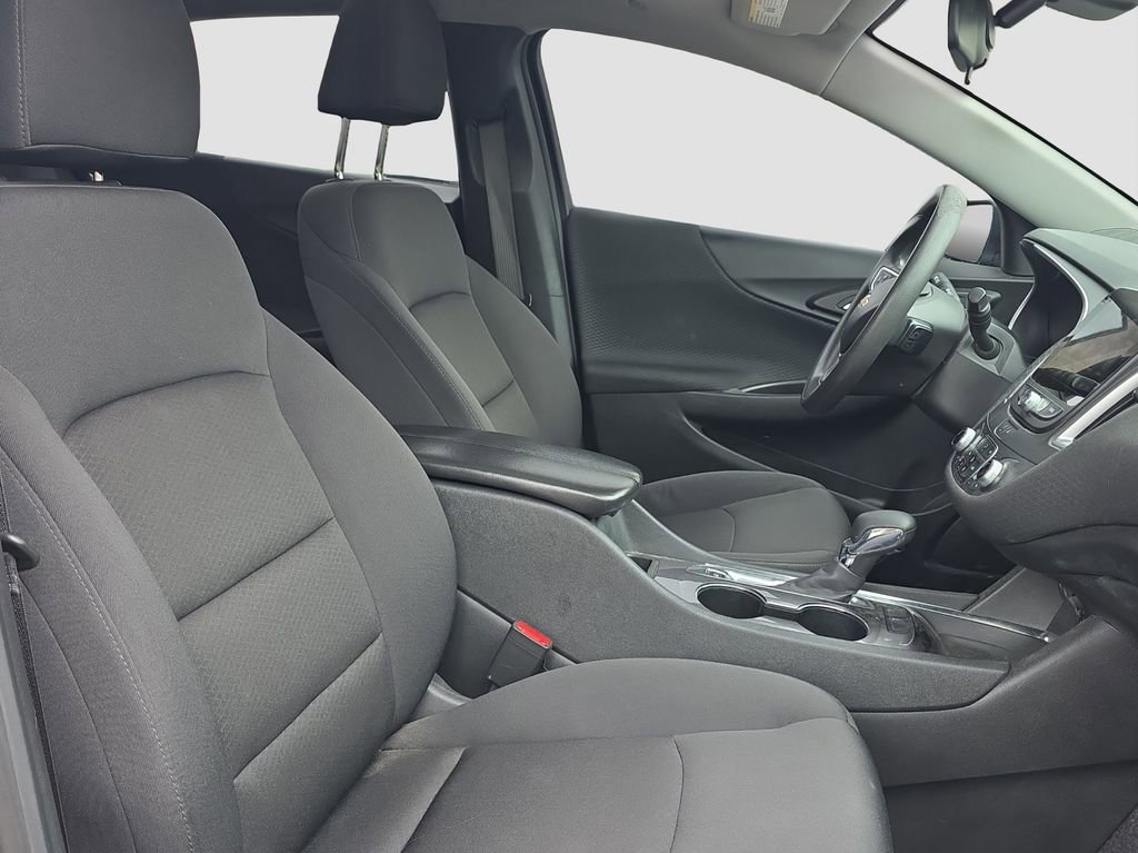 Used 2023 Chevrolet Malibu LT FWD image 19