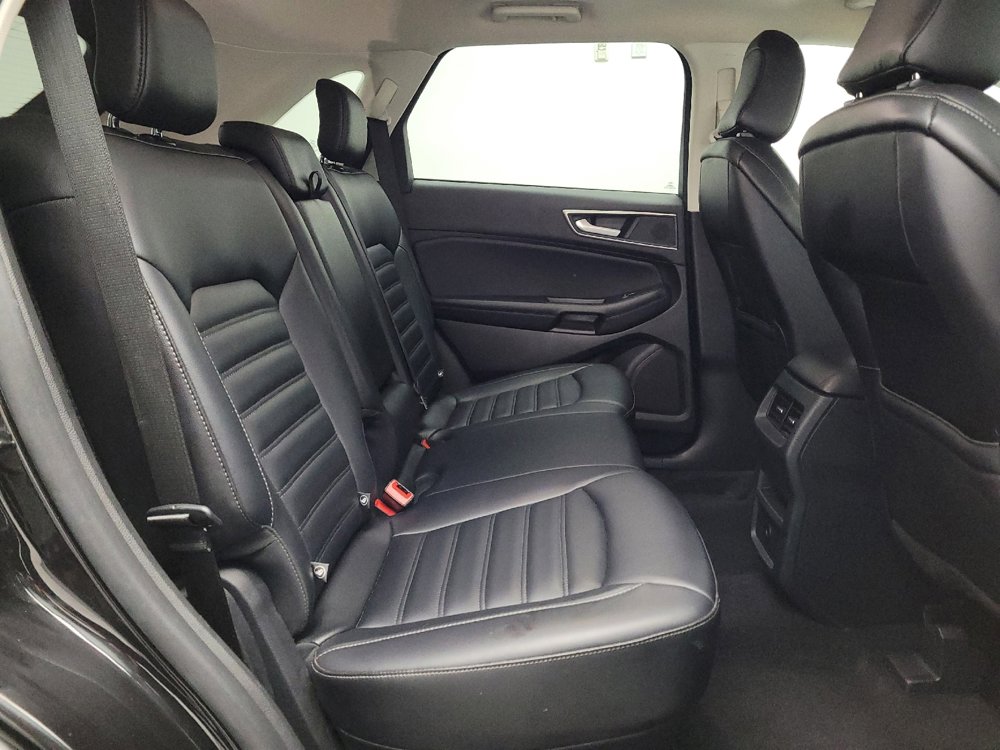 Used 2024 Ford Edge SEL image 19