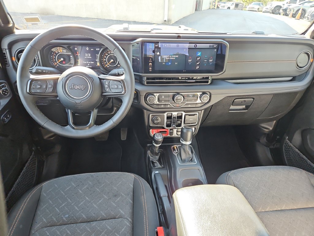 Used 2026 Jeep Gladiator Mojave AWD/4WD image 12