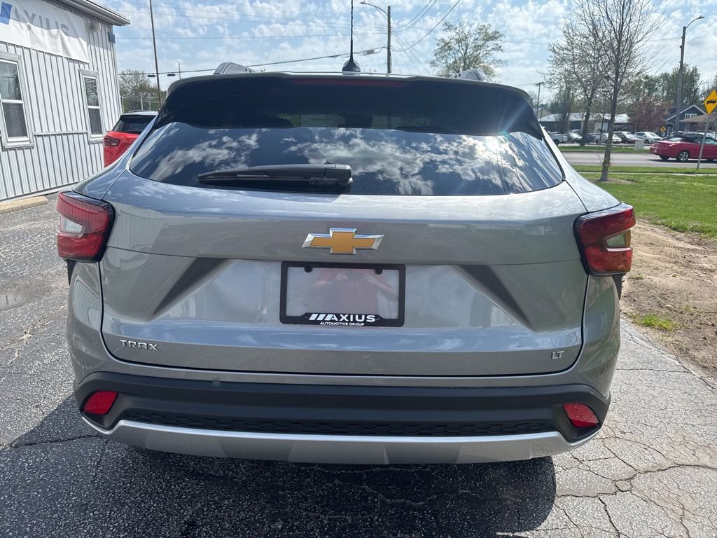 New 2026 Chevrolet Trax LT FWD image 6